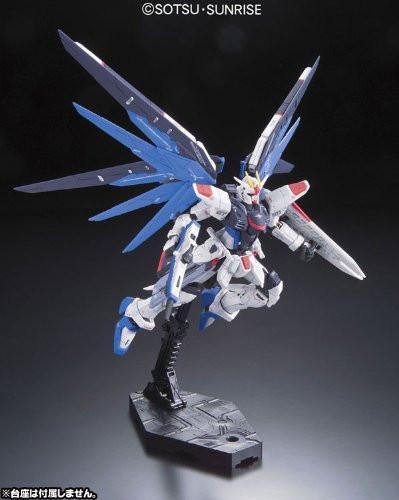 RG 1/144 ZGMF-X10A Freedom Gundam