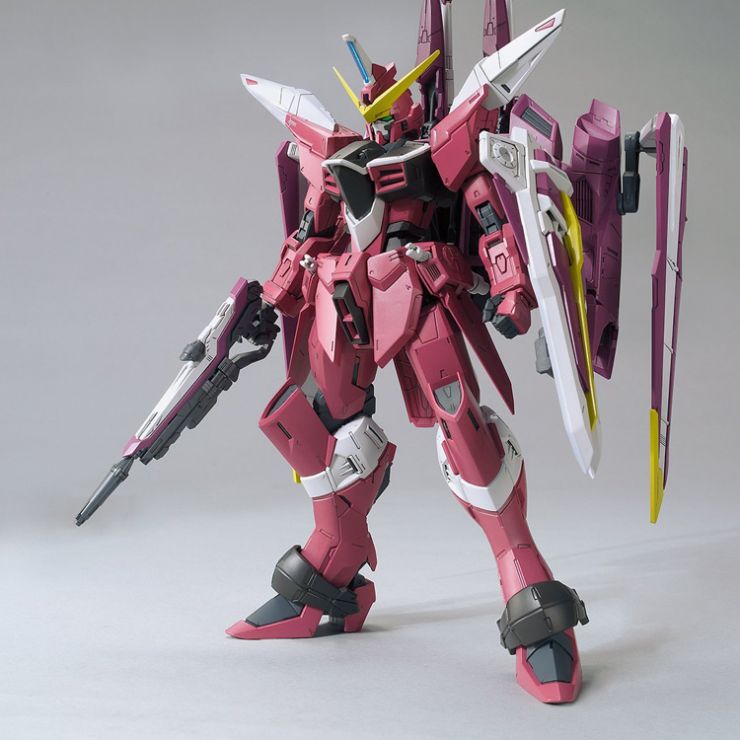 MG 1/100 ZGMF-X09A Justice Gundam